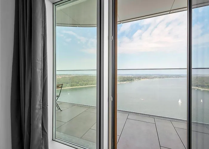 Penthouse On 35th Floor