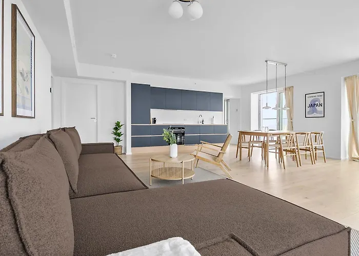 Penthouse On 35th Floor Århus
